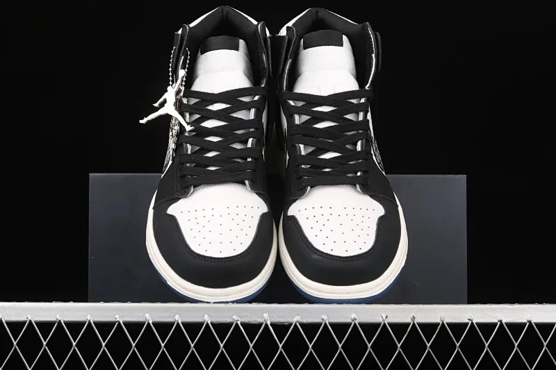 All categories Air Jordan Jordan series basketball shoes Air Jordan 1 High Z version Dr x Air Jordan 1 High AJ1 Joe 1 Dior joint black and white high top CN8607-001